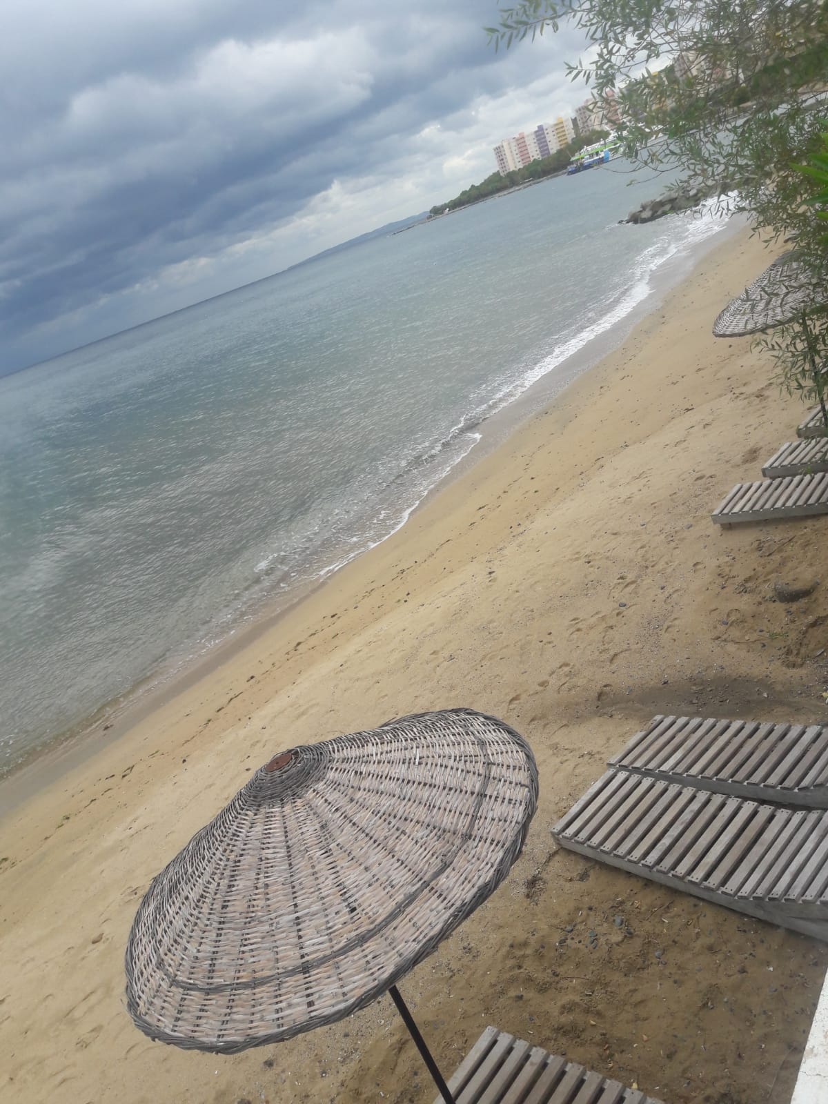 HER SENE ARMUTLU TATİL KÖYÜNDE HEDİYE YAZ TATİLİ 